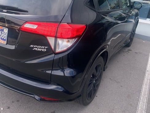 Used 2022 Honda HR-V Sport image 3