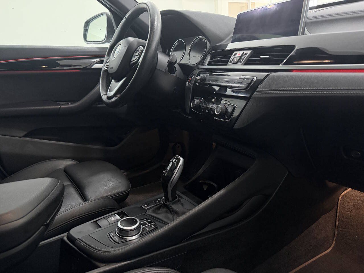 Used 2020 BMW X1 xDrive28i w/ Convenience Package AWD/4WD image 29
