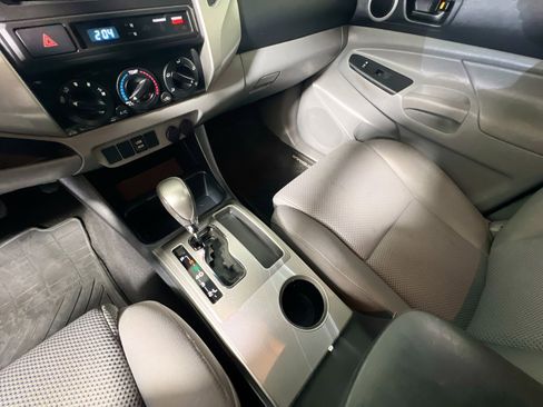 Used 2013 Toyota Tacoma PreRunner image 25