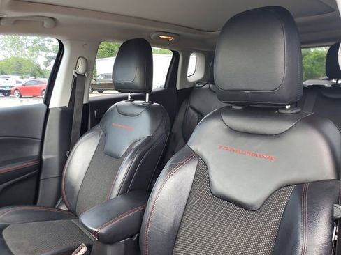 Used 2018 Jeep Compass Trailhawk w/ Navigation Group AWD/4WD image 25