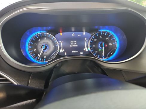 Certified 2020 Chrysler Pacifica Touring-L w/ Advanced Safetytec Group AWD/4WD image 10