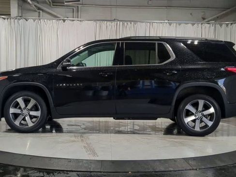 Used 2021 Chevrolet Traverse LT w/ LT Premium Package FWD image 5