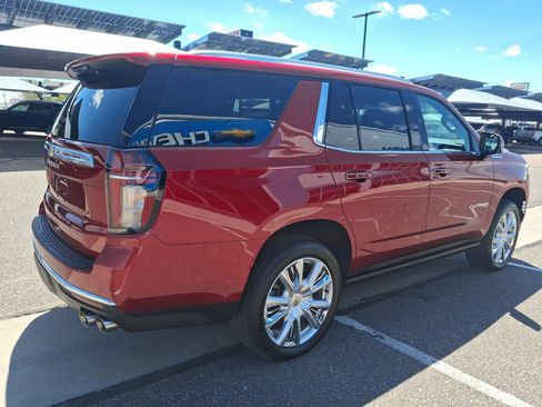 Used 2023 Chevrolet Tahoe High Country AWD/4WD image 5