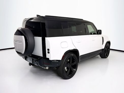 New 2026 Land Rover Defender 110 X-Dynamic SE AWD/4WD image 5