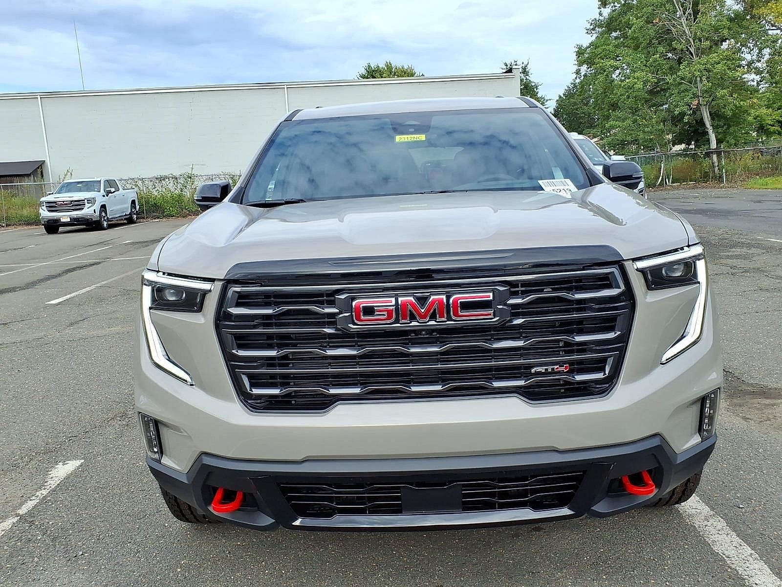 New 2027 GMC Acadia AT4 w/ Luxury Package AWD/4WD image 2