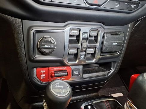 Used 2019 Jeep Wrangler Unlimited Rubicon image 8