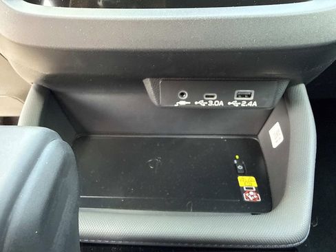 New 2026 Subaru Forester Premium AWD/4WD image 32