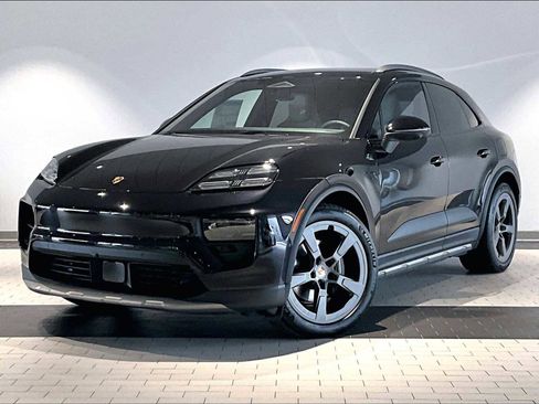 New 2026 Porsche Macan 4 Electric image 1
