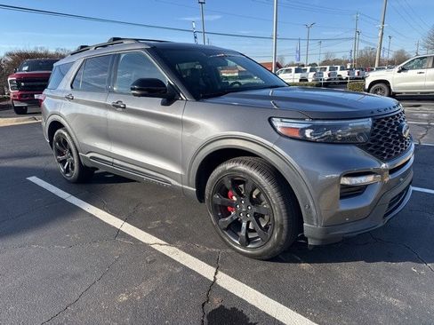 Certified 2022 Ford Explorer ST w/ Equipment Group 401A image 13