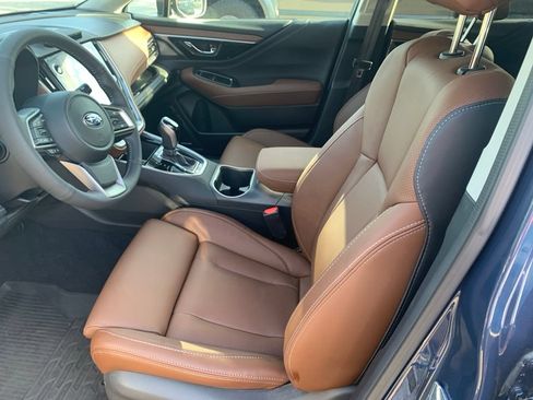 Used 2025 Subaru Outback Touring w/ Popular Package #2 AWD/4WD image 3