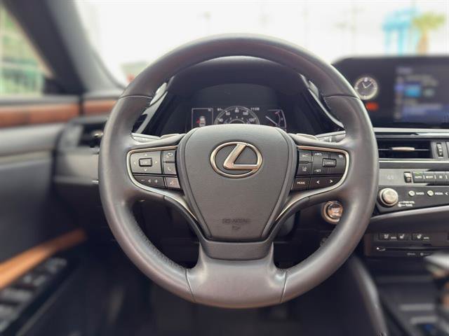 Used 2022 Lexus ES 350 w/ Premium Package FWD image 15