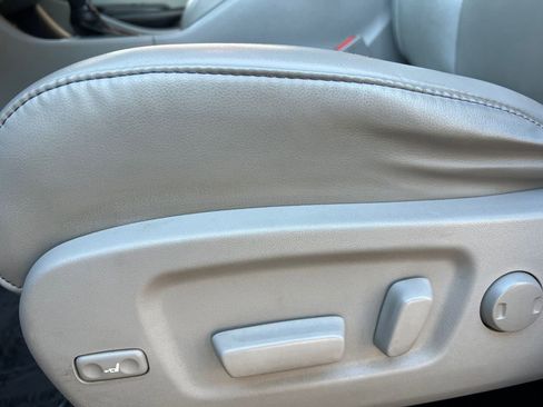 Used 2019 Toyota Highlander XLE image 13