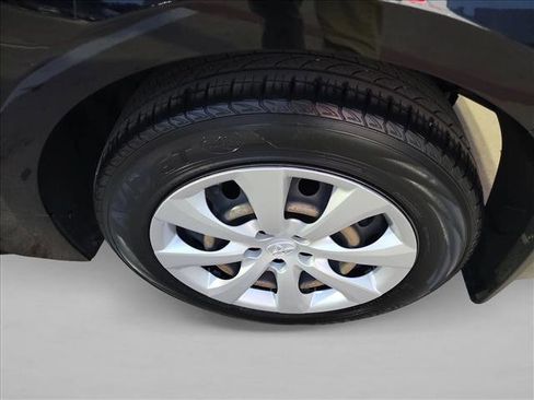 Used 2023 Toyota Corolla LE image 12