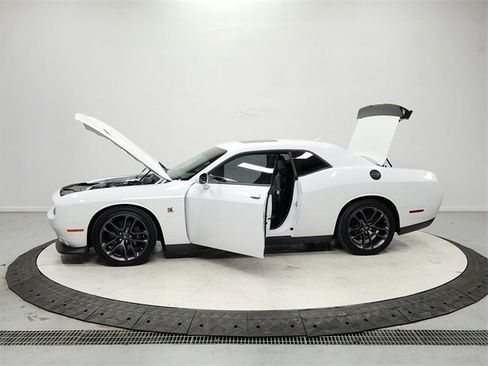 Used 2023 Dodge Challenger R/T Scat Pack w/ Plus Package image 12