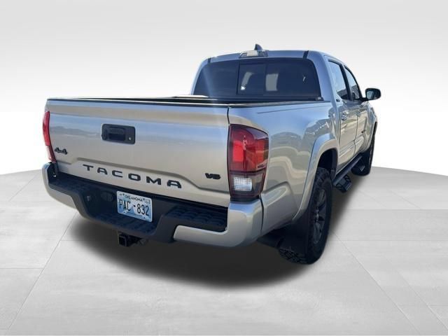 Used 2023 Toyota Tacoma SR5 w/ Technology Package AWD/4WD image 3