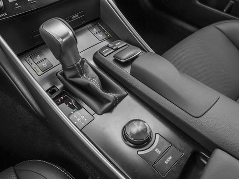 Used 2016 Lexus IS 350 w/ F Sport Package RWD image 11