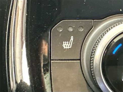 Used 2022 Toyota Highlander XLE image 17