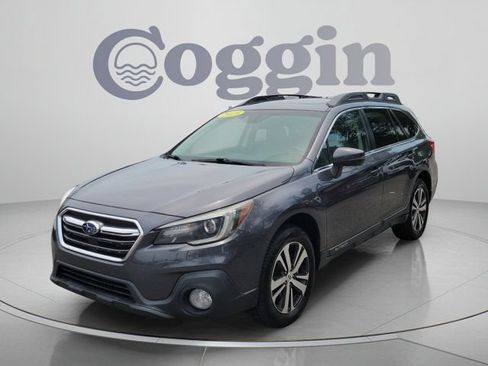 Used 2019 Subaru Outback 2.5i Limited AWD/4WD image 1