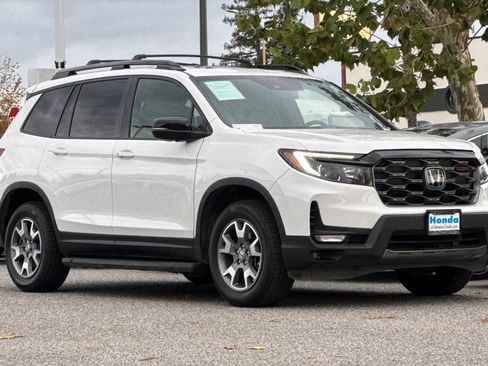 Used 2022 Honda Passport TrailSport image 6