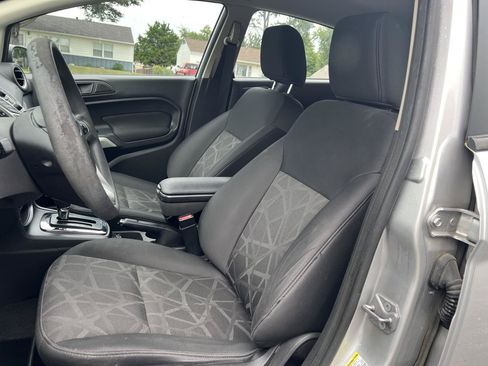 Used 2011 Ford Fiesta SE w/ 203A Rapid Spec Order Code FWD image 16
