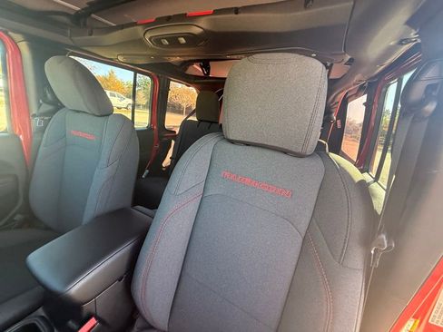 New 2026 Jeep Wrangler Unlimited Rubicon AWD/4WD image 24