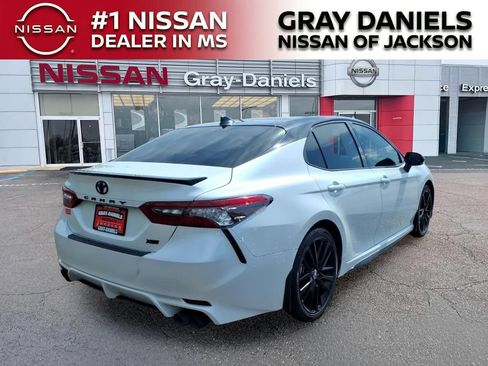 Used 2024 Toyota Camry XSE FWD image 7