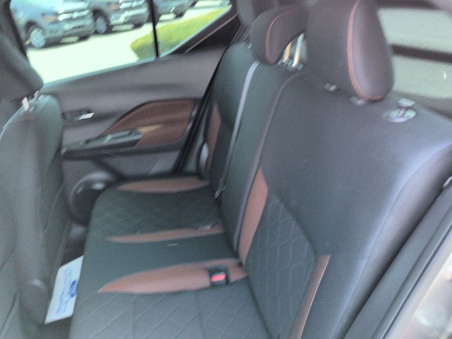 Used 2019 Nissan Kicks SR w/ Exterior Electronics Package FWD image 14
