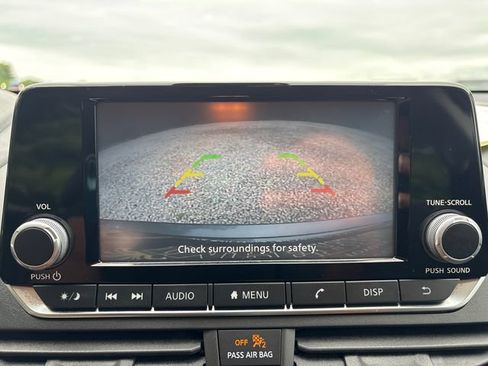 Used 2022 Nissan Altima 2.5 S FWD image 28