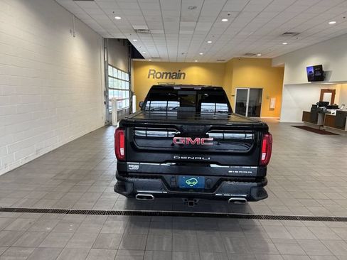 Used 2021 GMC Sierra 1500 Denali AWD/4WD image 4