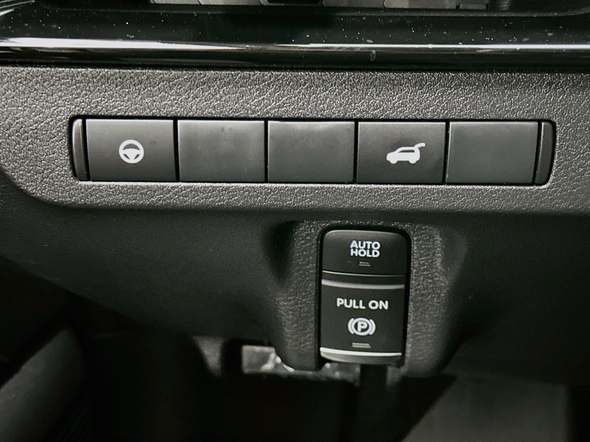 Used 2025 Nissan Murano SV AWD/4WD image 17
