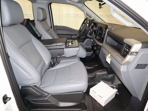 New 2025 Ford F350 XL w/ XL Chrome Package image 12