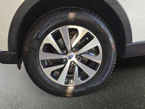 Used 2021 Subaru Outback Premium AWD/4WD image 29