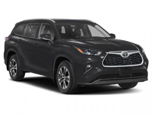 Used 2023 Toyota Highlander XLE FWD image 6