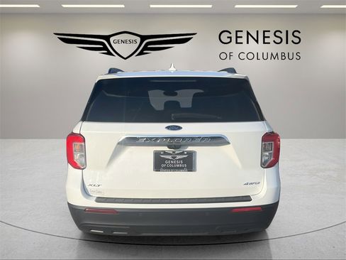 Used 2022 Ford Explorer XLT image 4