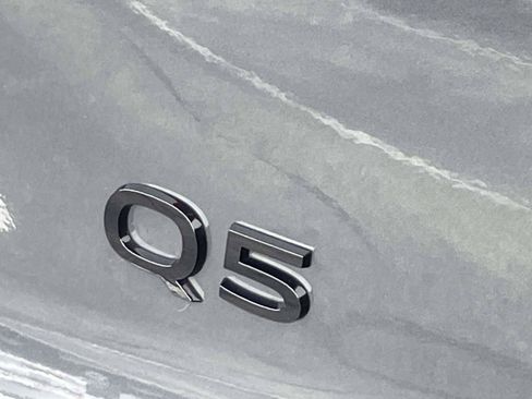 Certified 2025 Audi Q5 Premium Plus w/ Premium Plus AWD/4WD image 15