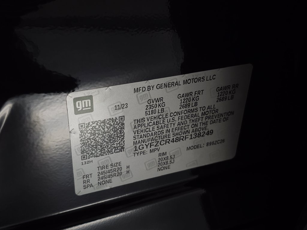 Used 2024 Cadillac XT4 Premium Luxury w/ Technology Package FWD image 37