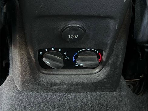 Used 2018 Ford Transit Connect XL image 10