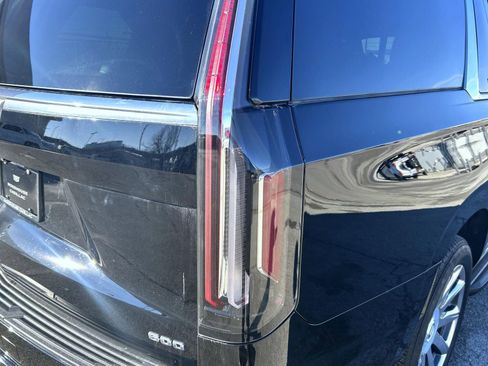 Certified 2023 Cadillac Escalade ESV Premium Luxury Platinum image 11