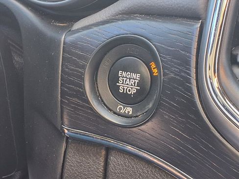 Used 2018 Jeep Grand Cherokee High Altitude image 15