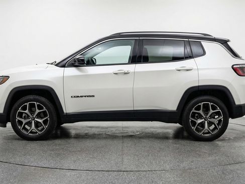 Used 2025 Jeep Compass Limited AWD/4WD image 5