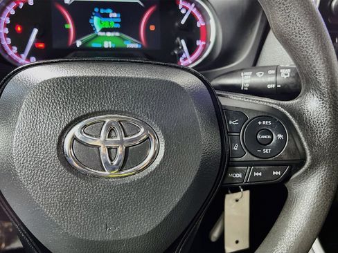Used 2023 Toyota RAV4 LE FWD image 20