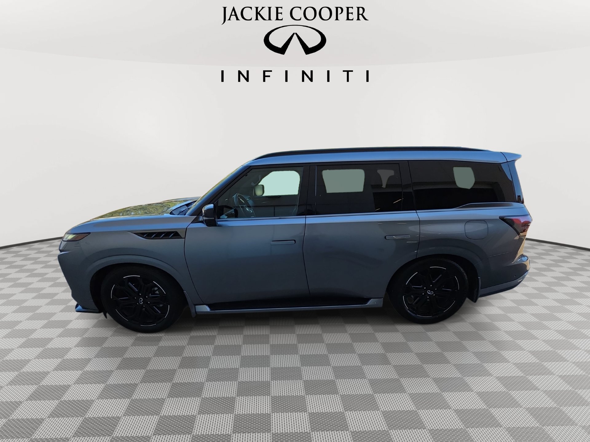 Certified 2026 INFINITI QX80 4WD image 8