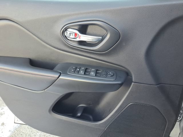 Used 2022 Jeep Cherokee Trailhawk AWD/4WD image 18