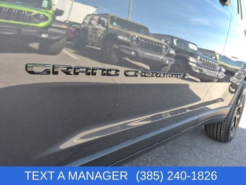 New 2026 Jeep Grand Cherokee Altitude image 10