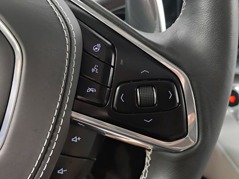 Used 2021 Chevrolet Corvette Stingray Premium Cpe w/ Z51 Performance Package image 27