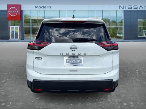 Certified 2024 Nissan Rogue S FWD image 6