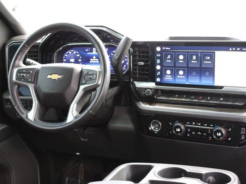 Used 2022 Chevrolet Silverado 1500 LT image 27