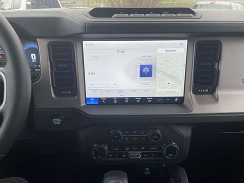 New 2025 Ford Bronco Outer Banks w/ Sasquatch Package AWD/4WD image 21