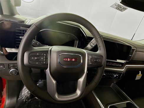 New 2026 GMC Sierra 2500 SLT w/ SLT Premium Package image 6