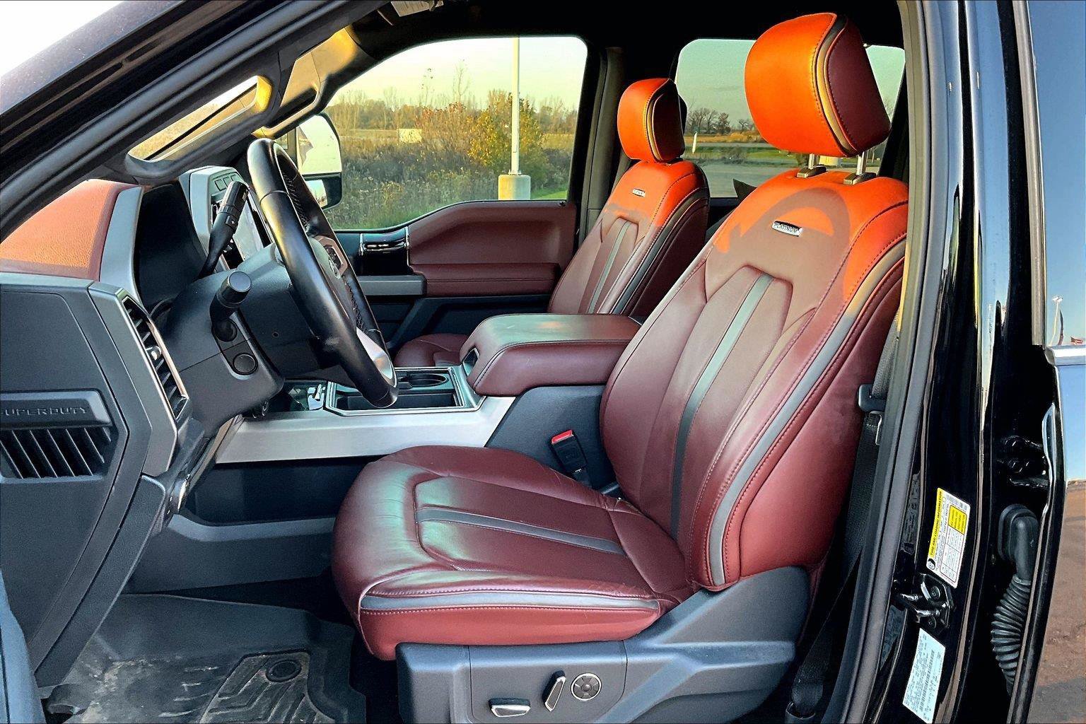 Used 2022 Ford F350 Platinum AWD/4WD image 7